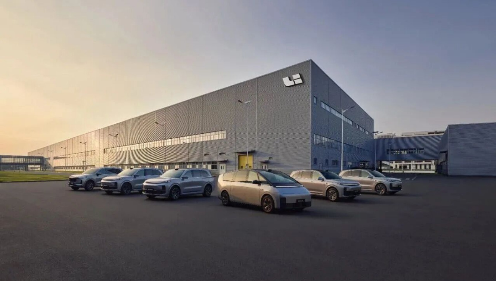 汽车报道要坚持新闻基本规律：真实、客观、公正